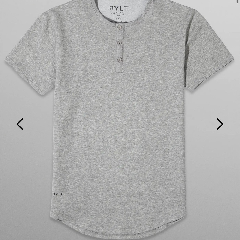 Professional Athletes BYLT grey Henley Drop Cut: LUX Tee
Grey- Men’s XL